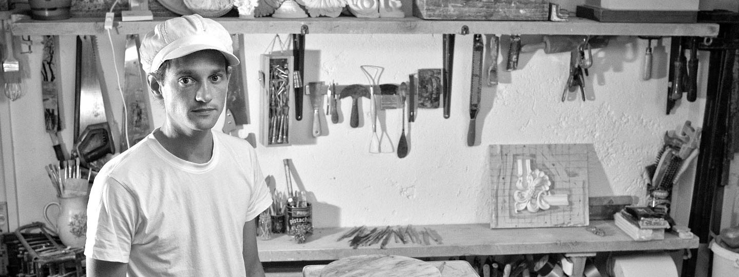 jan ludwig Stuckateur in der Stuckwerkstatt